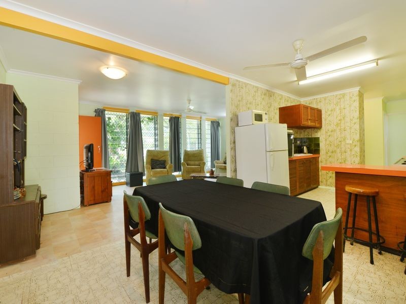 167 Greenslopes Street, Edge Hill QLD 4870