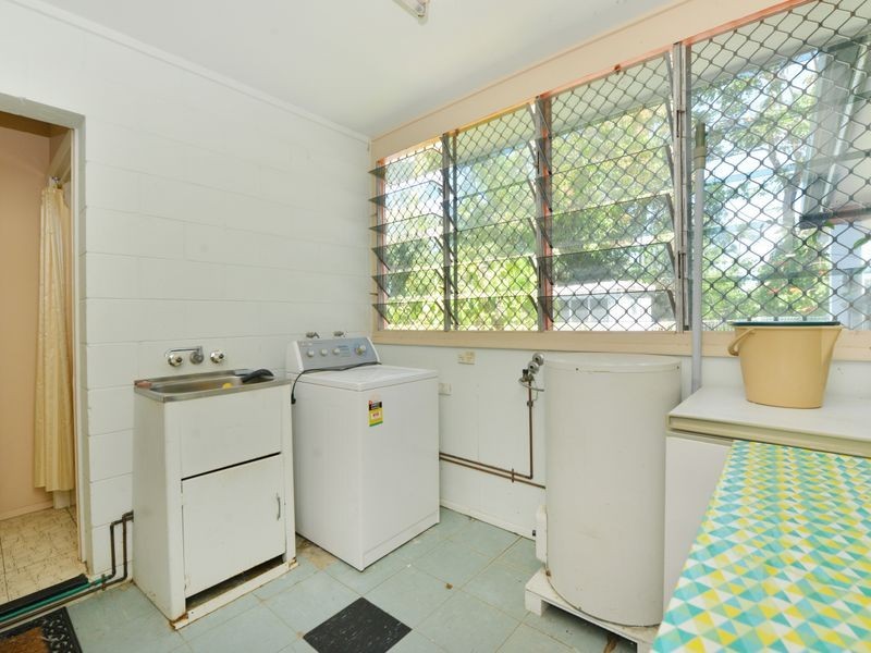 167 Greenslopes Street, Edge Hill QLD 4870