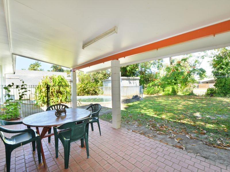 167 Greenslopes Street, Edge Hill QLD 4870