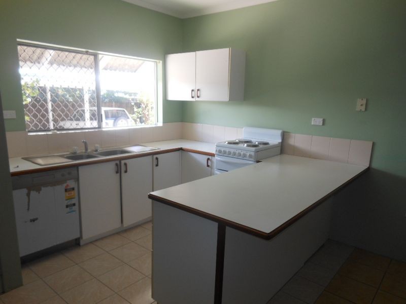 5/18 Rose Street, Westcourt QLD 4870