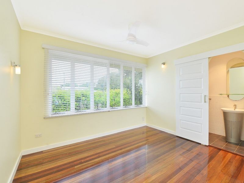 5 Connors Crescent, Edge Hill QLD 4870