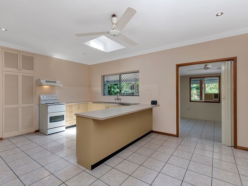 7 County Close, Smithfield QLD 4878