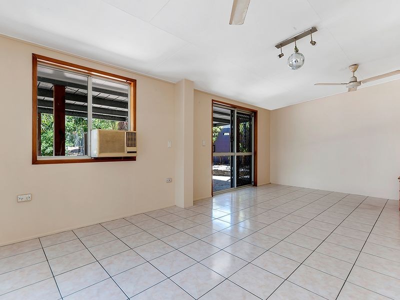 7 County Close, Smithfield QLD 4878