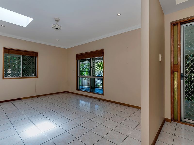 7 County Close, Smithfield QLD 4878