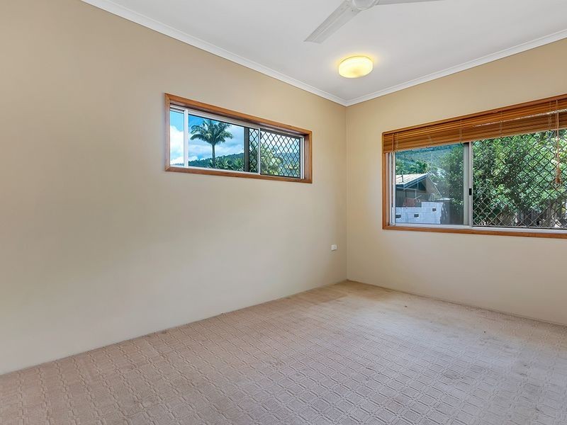 7 County Close, Smithfield QLD 4878