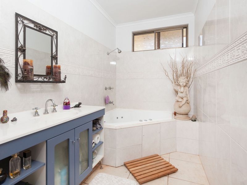 2/21 Mimosa Street, Holloways Beach QLD 4878
