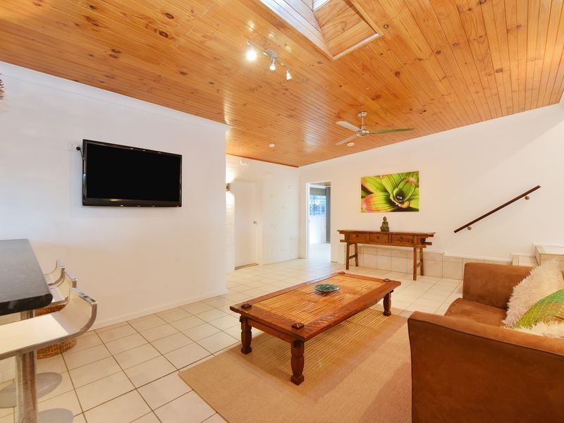 190 Greenslopes Street, Edge Hill QLD 4870