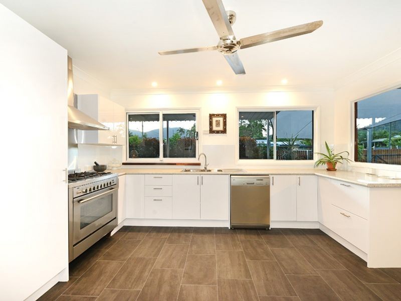 190 Greenslopes Street, Edge Hill QLD 4870