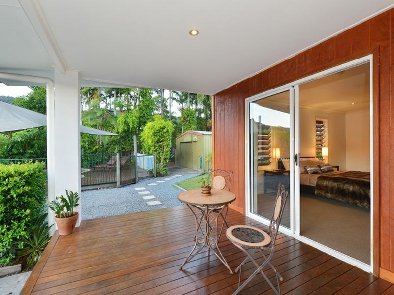 190 Greenslopes Street, Edge Hill QLD 4870