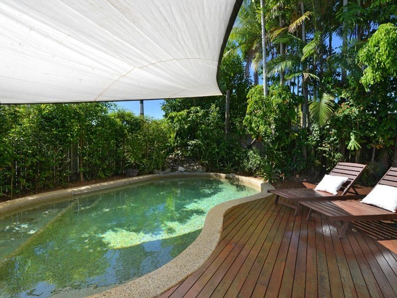 190 Greenslopes Street, Edge Hill QLD 4870