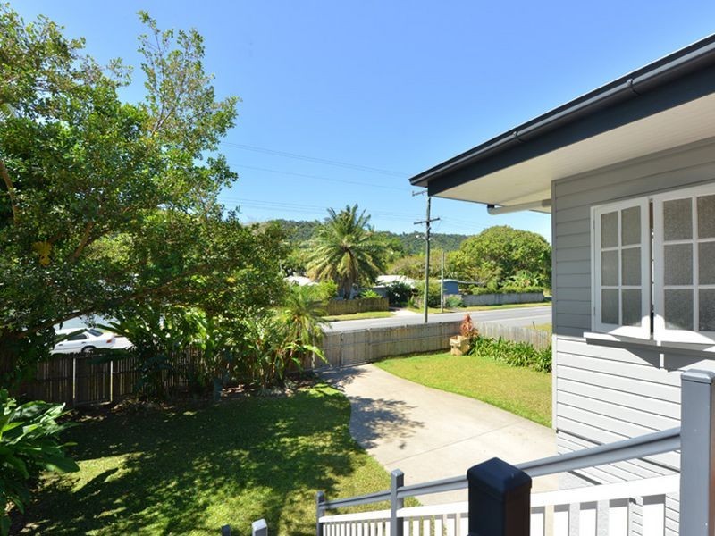 205 Woodward Street, Whitfield QLD 4870
