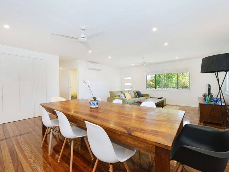 270 Buchan Street, Westcourt QLD 4870
