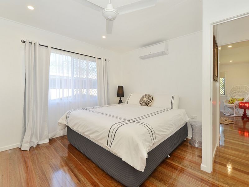 270 Buchan Street, Westcourt QLD 4870