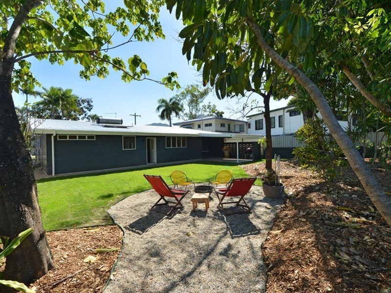 270 Buchan Street, Westcourt QLD 4870