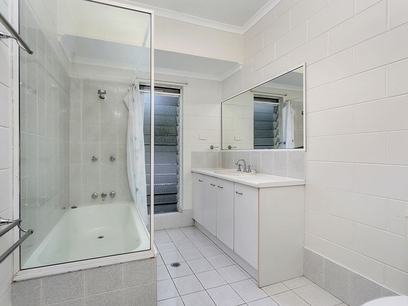 5/8 Rose Street, Westcourt QLD 4870