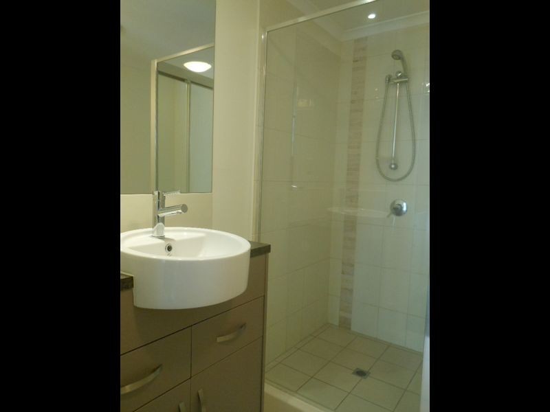 17/9 McLean Street, Cairns North QLD 4870