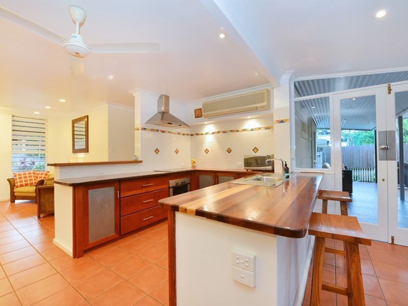15 Avon Street, Stratford QLD 4870
