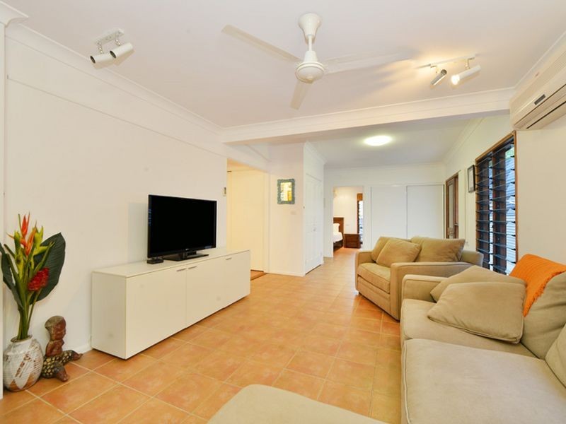 15 Avon Street, Stratford QLD 4870