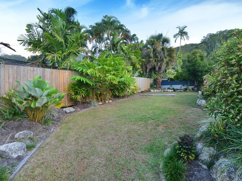 15 Avon Street, Stratford QLD 4870