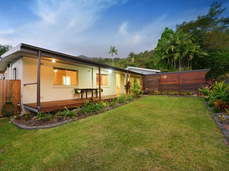 15 Avon Street, Stratford QLD 4870