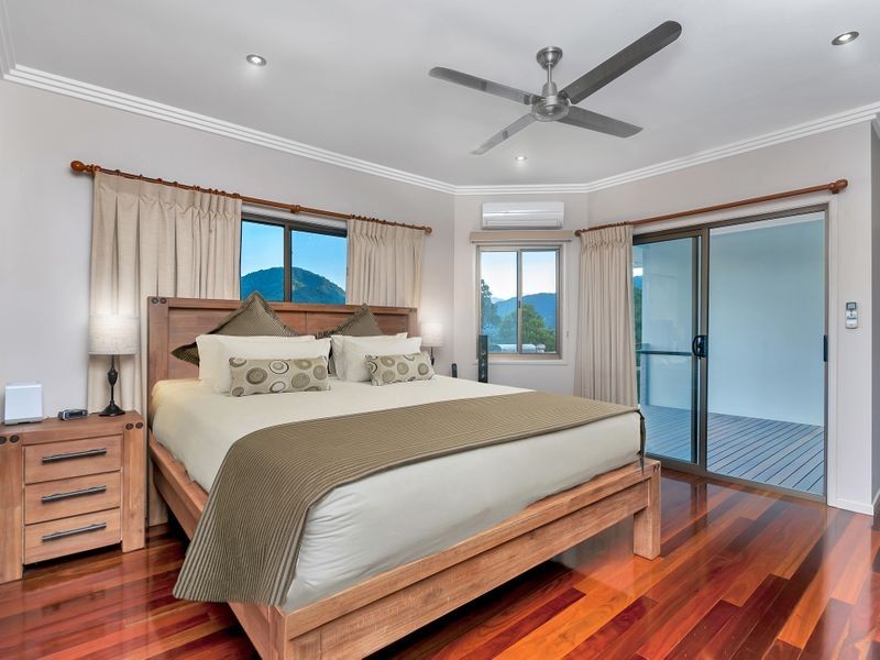 15 Curlewis Close, Brinsmead QLD 4870