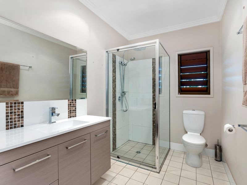 15 Curlewis Close, Brinsmead QLD 4870