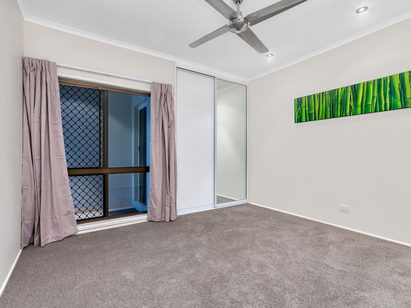 15 Curlewis Close, Brinsmead QLD 4870