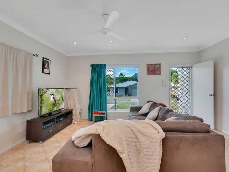 2 Goodfellow Ct, Mooroobool QLD 4870