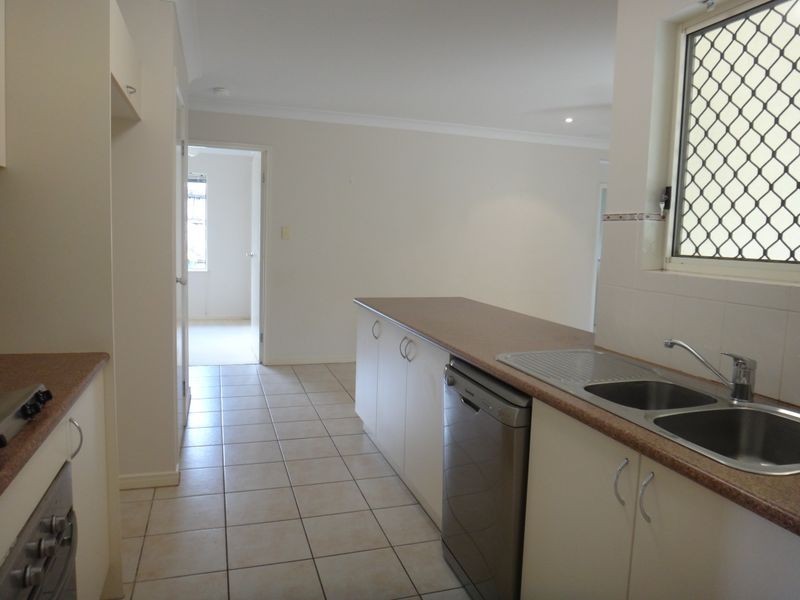 16 Messina Close, Kanimbla QLD 4870