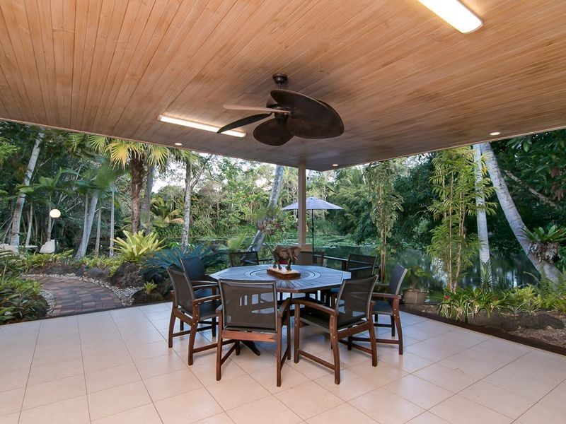 13-15 Griffiths Street, Manoora QLD 4870
