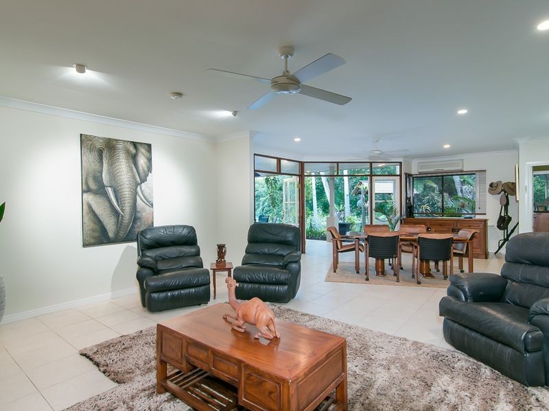 13-15 Griffiths Street, Manoora QLD 4870