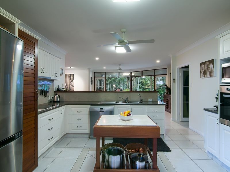13-15 Griffiths Street, Manoora QLD 4870