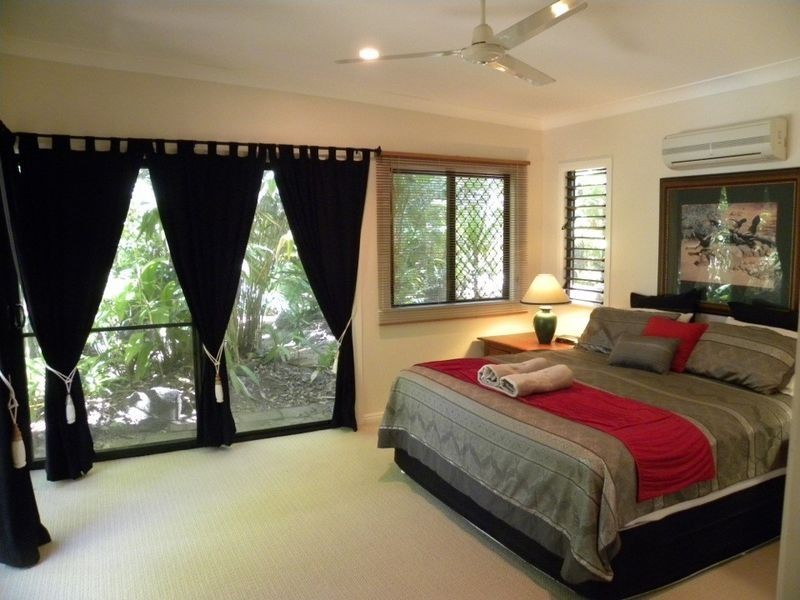 13-15 Griffiths Street, Manoora QLD 4870