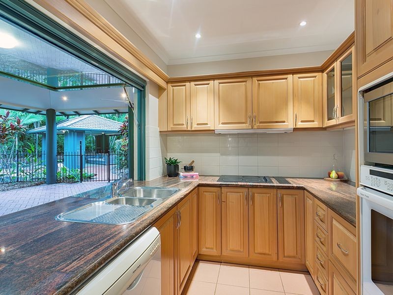 11 Green Avenue, Kewarra Beach QLD 4879