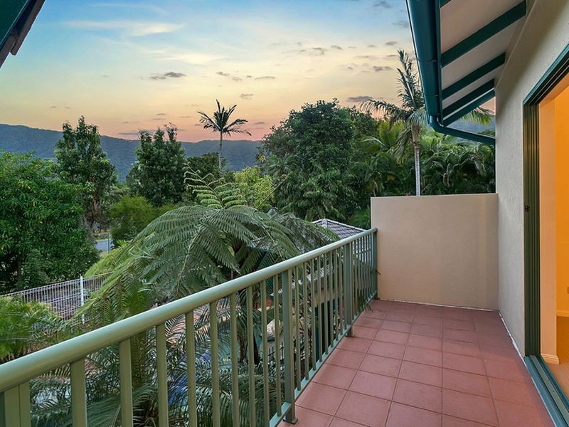 11 Green Avenue, Kewarra Beach QLD 4879