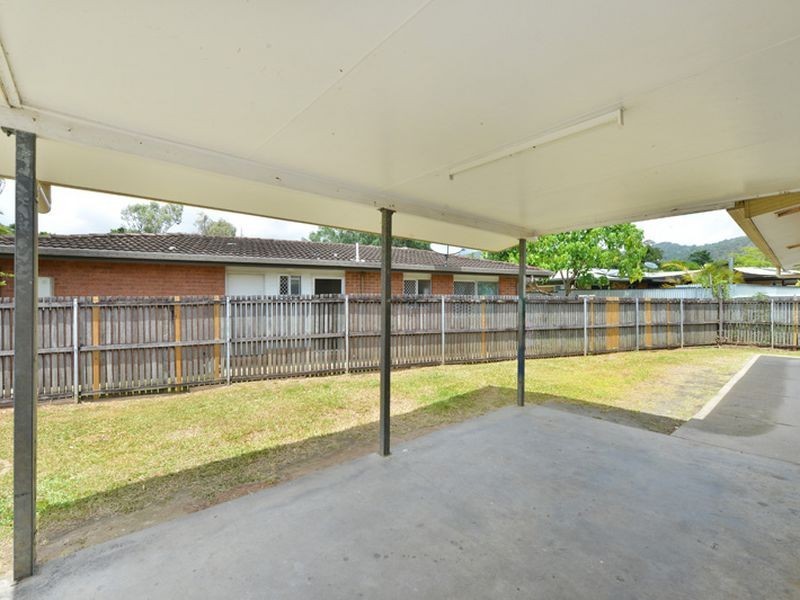 43 Frances Street, Mooroobool QLD 4870