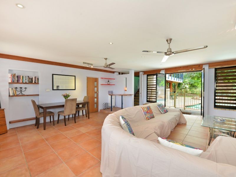 10 Richardson Street, Edge Hill QLD 4870