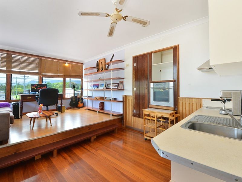 10 Richardson Street, Edge Hill QLD 4870