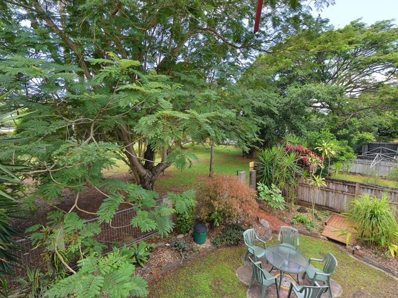 10 Richardson Street, Edge Hill QLD 4870