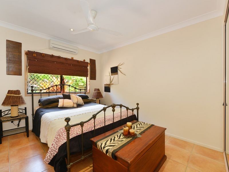 2 Yvette Court, Brinsmead QLD 4870