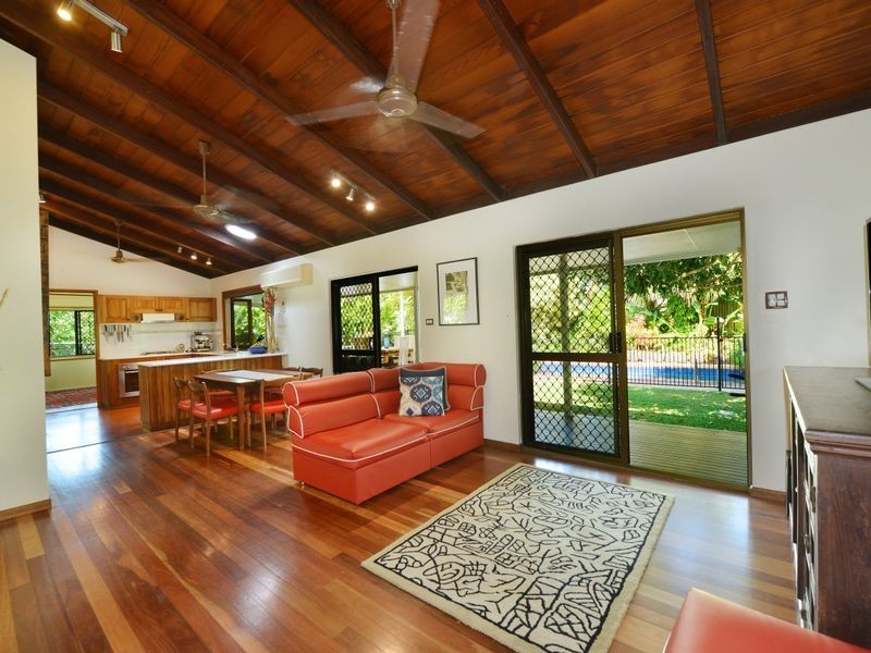 17 Avon Street, Stratford QLD 4870