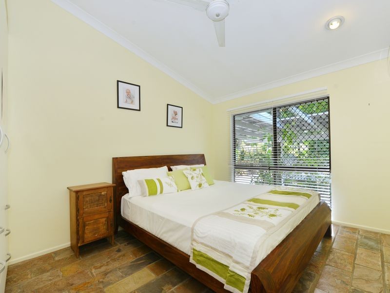 17 Avon Street, Stratford QLD 4870