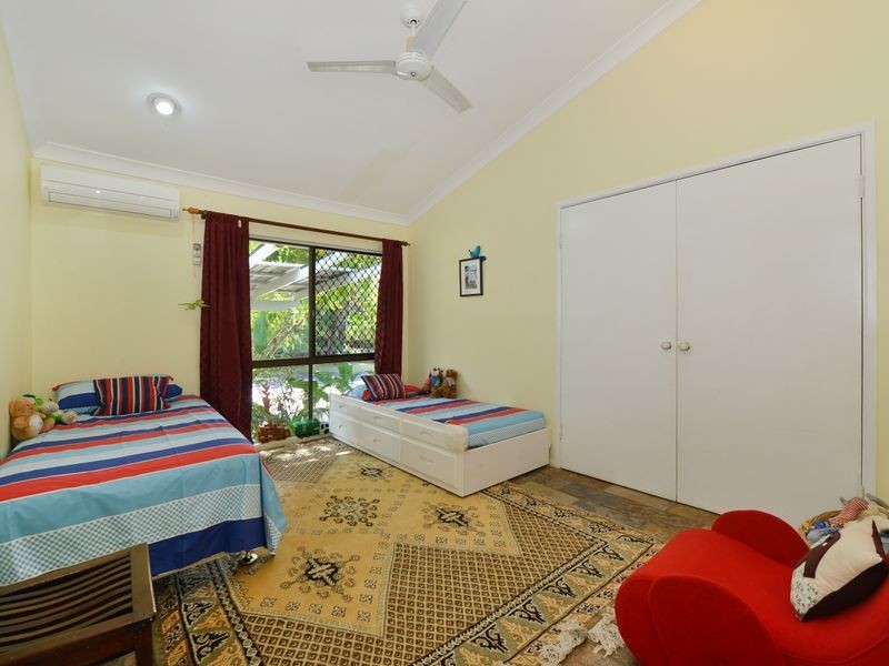 17 Avon Street, Stratford QLD 4870