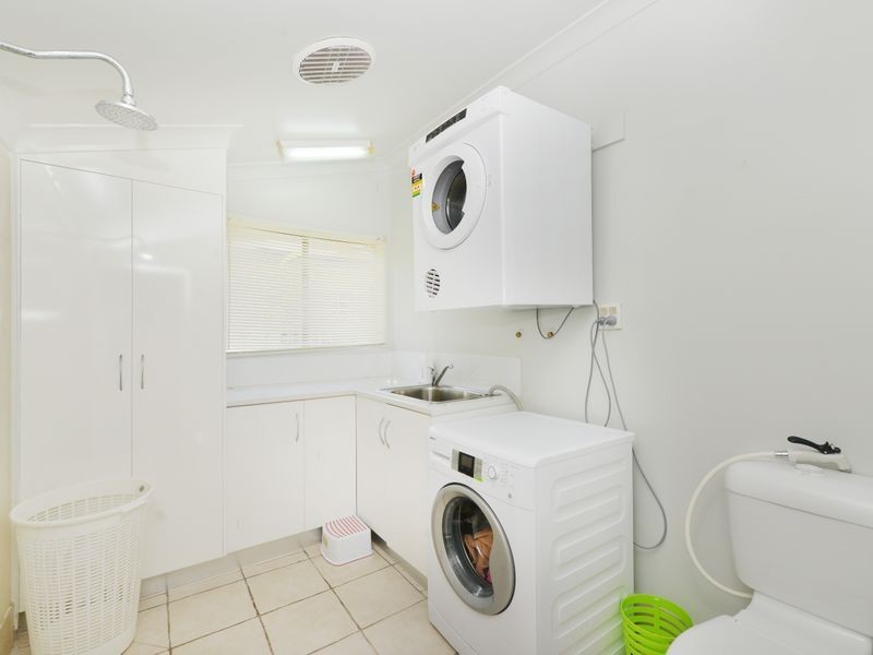 17 Avon Street, Stratford QLD 4870