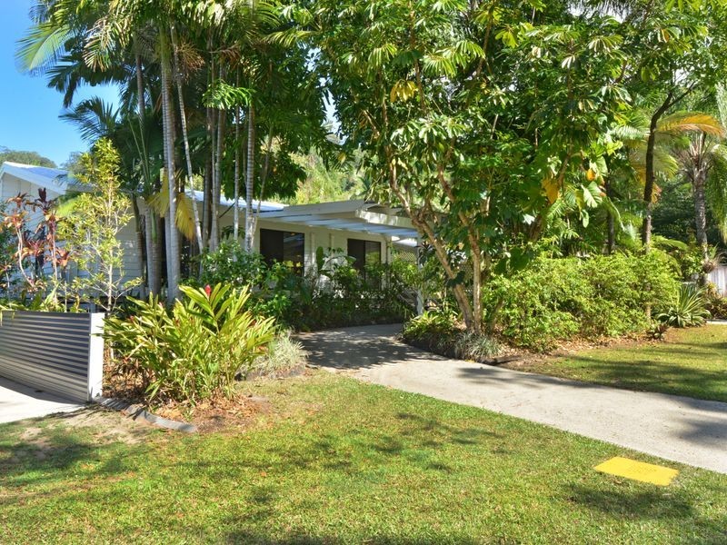 17 Avon Street, Stratford QLD 4870