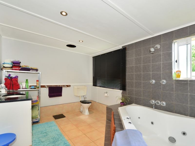 14/404 McCoombe Street, Mooroobool QLD 4870