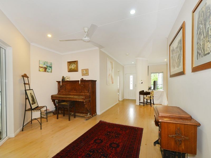 6 Barron View Drive, Freshwater QLD 4870