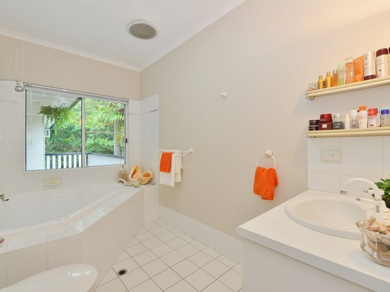 6 Barron View Drive, Freshwater QLD 4870