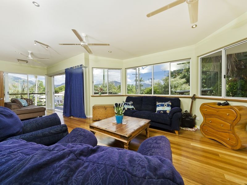 9 Old Smithfield Road, Freshwater QLD 4870