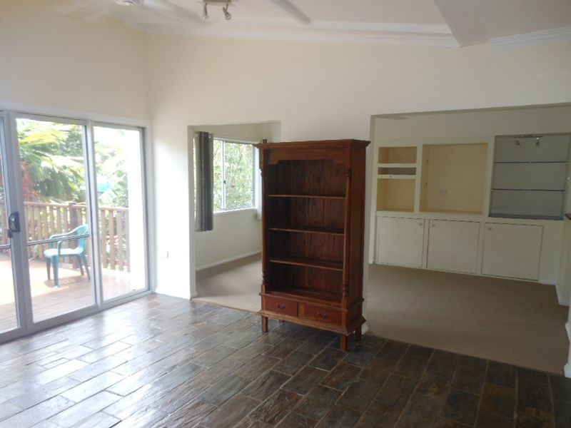 9 Old Smithfield Road, Freshwater QLD 4870